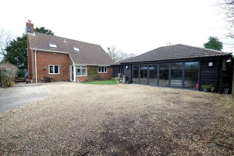 3 bedroom detached house for sale, Fields Close, Blackfield SO45