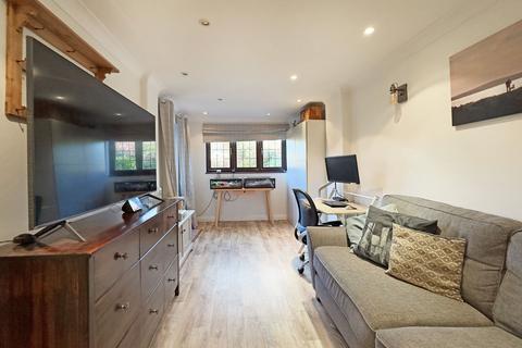1 Brightwell Crescent, Dorridge, Solihull, B93 8HF