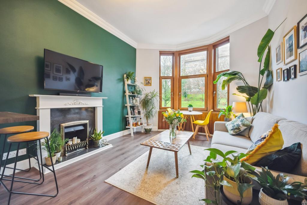 Crathie Drive, Flat 1/2, Thornwood, Glasgow, G11 7XD 1 bed flat for sale £135,000