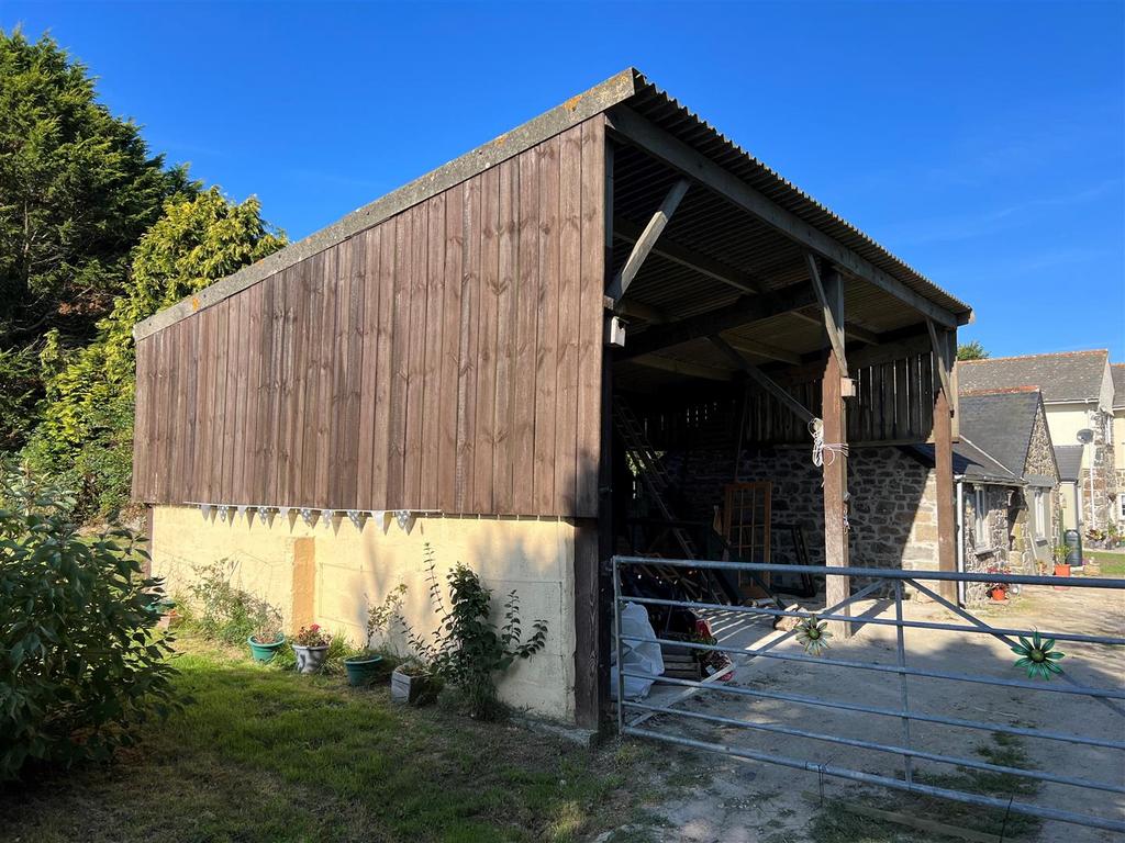 Open Dutch Barn   Garage