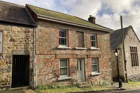 3 bedroom end of terrace house for sale, Church Street, Helston TR13