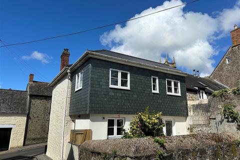 3 bedroom end of terrace house for sale, Church Street, Helston TR13