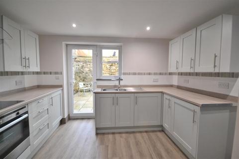 3 bedroom end of terrace house for sale, Church Street, Helston TR13