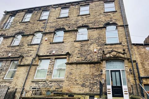 2 bedroom apartment for sale, Browning Avenue, Halifax, West Yorkshire, HX3