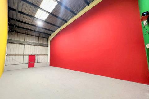 Warehouse to rent, Adams Road, Maryport CA14