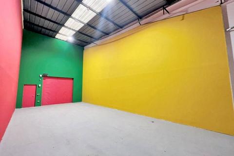 Warehouse to rent, Adams Road, Maryport CA14