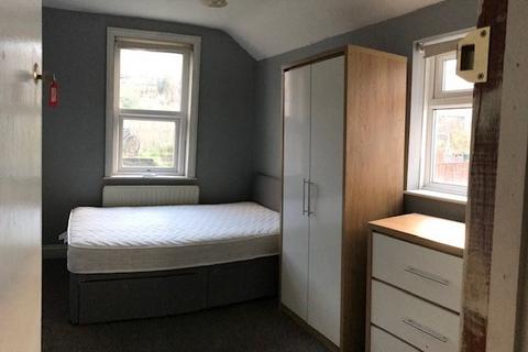 57 Longfield Road, Dover, CT17 9QR
