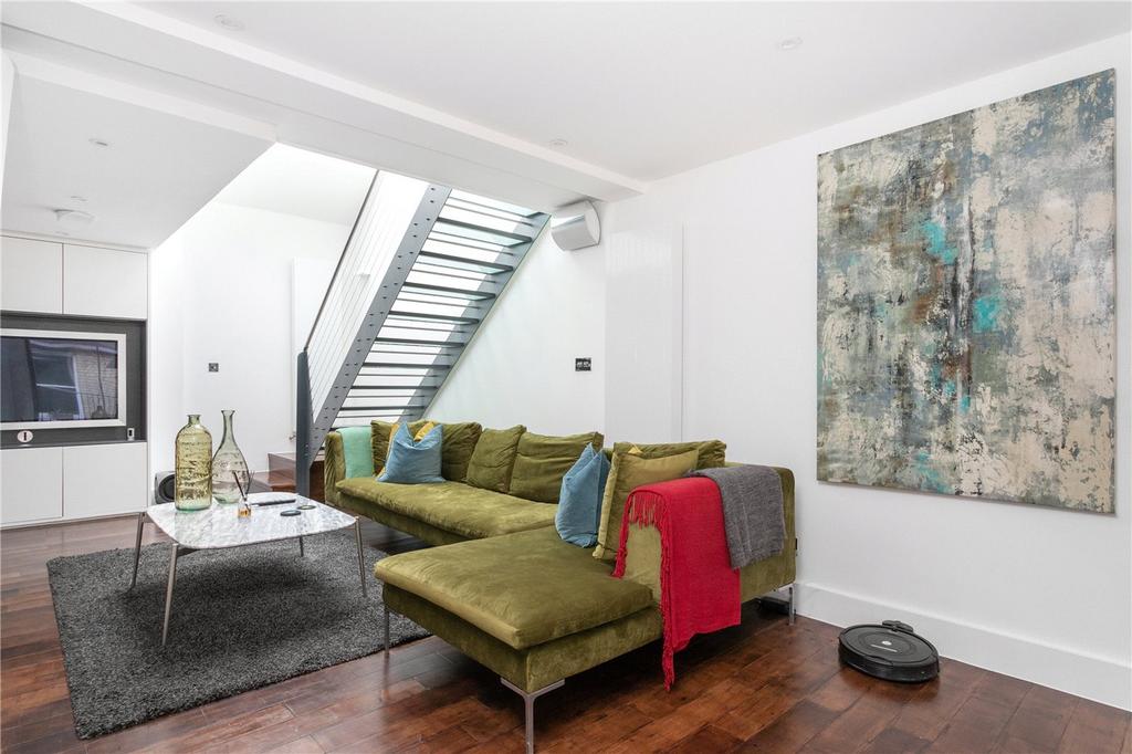 Blackstock Mews, London, N4 3 bed terraced house for sale £1,200,000