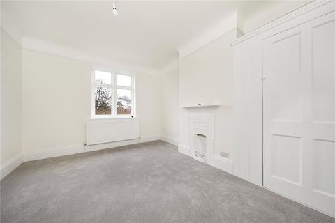 27 Lynton Road, New Malden, KT3 5ED