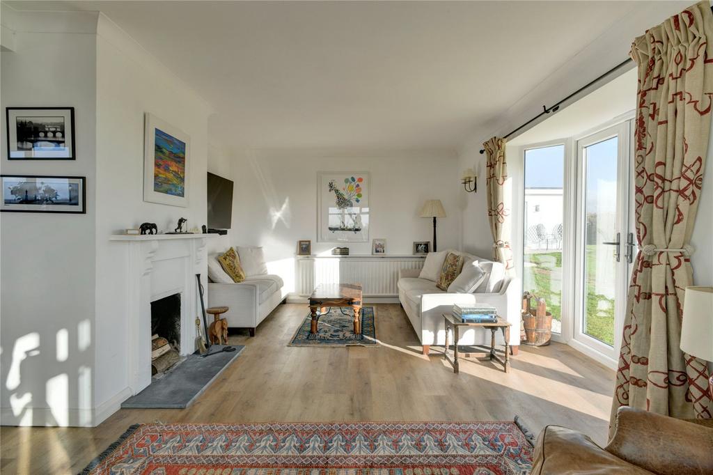 Pickney, Kingston St. Mary, Taunton, Somerset, TA2 5 bed bungalow for