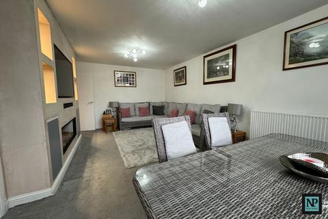 73 Briar, Tamworth, B77 4DY