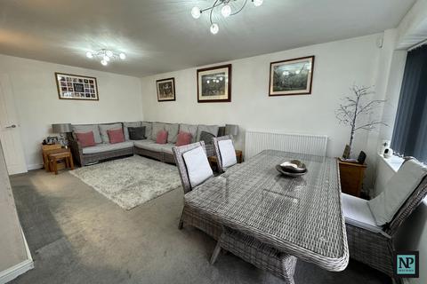 73 Briar, Tamworth, B77 4DY