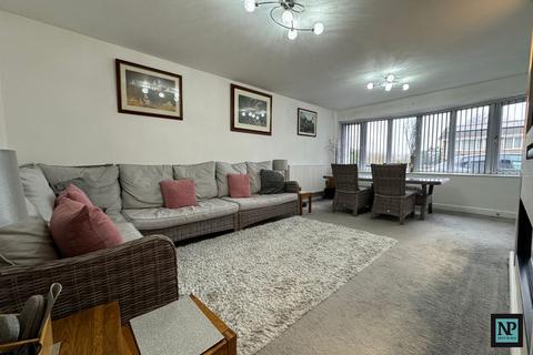 73 Briar, Tamworth, B77 4DY