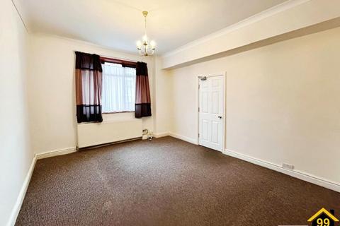 5 bedroom end of terrace house for sale, Broughton Avenue, Doncaster, South Yorkshire, DN5