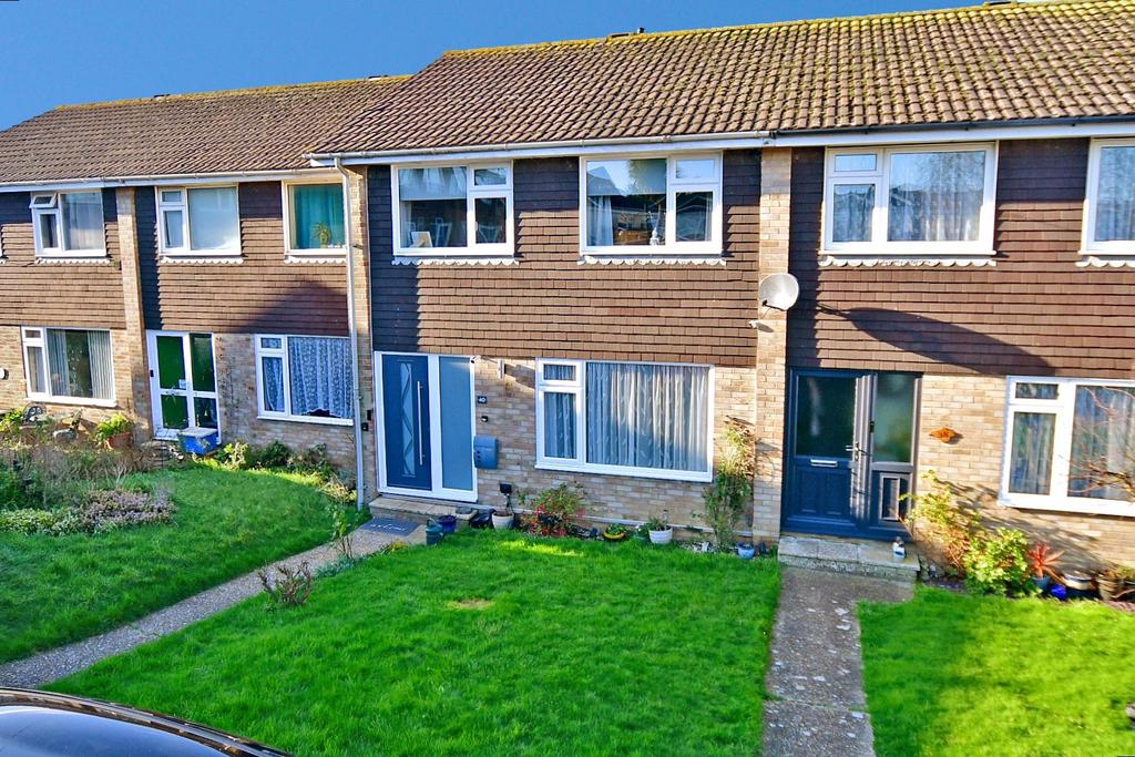 Parkway, Binstead, Isle of Wight 3 bed terraced house for sale £260,000