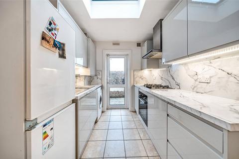 21b Rutland Walk, London, SE6 4LG