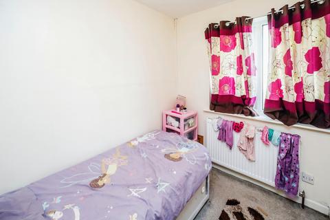 1 Chestnut Close, Newsome, Huddersfield, HD4 6YL