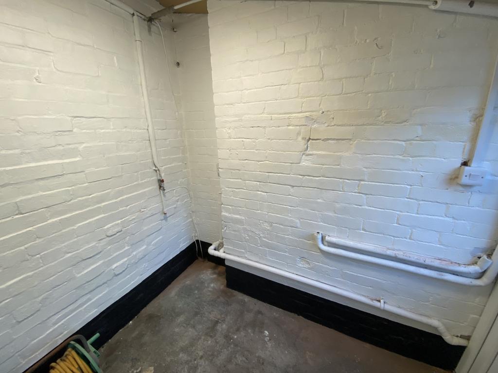 Rear Utility Room