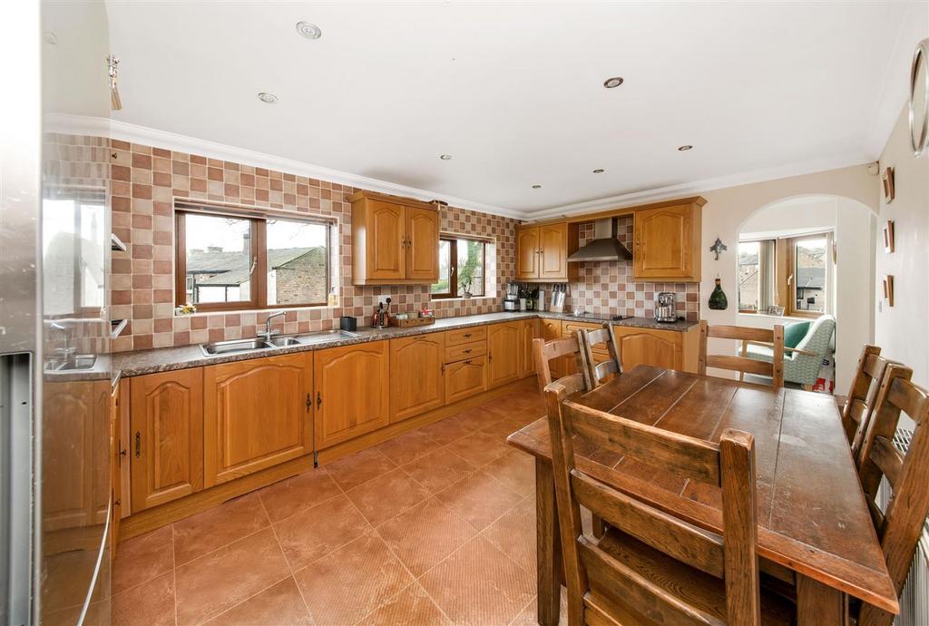 Open plan dining kitchen