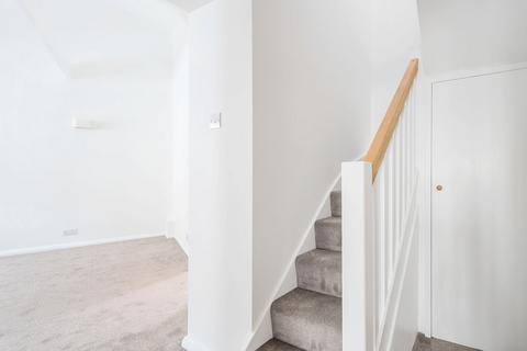 6 Cooper Road, Guildford, GU1 3LY