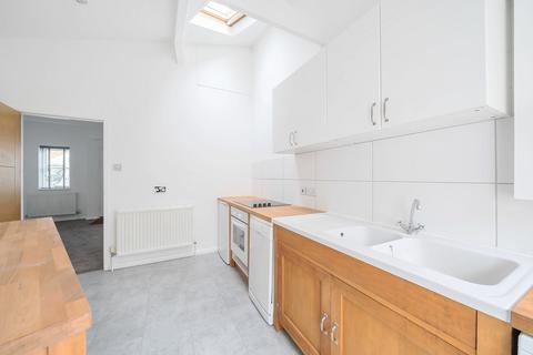 6 Cooper Road, Guildford, GU1 3LY
