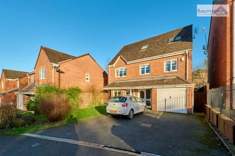 6 bedroom detached house to rent, 113 Galingale View, Newcastle Under Lyme ST5