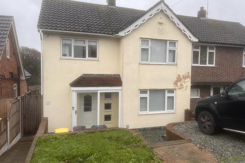 3 bedroom semi-detached house to rent, Uplands Park Road, Rayleigh, SS6