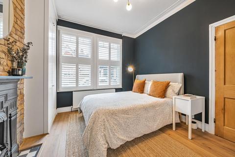 2 bedroom maisonette for sale, Kingswood Road, Brixton