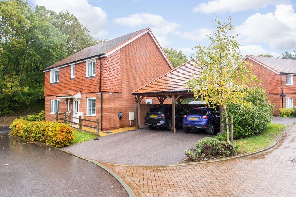 Limes Place, Upper Harbledown, CT2 4 bed detached house for sale £500,000