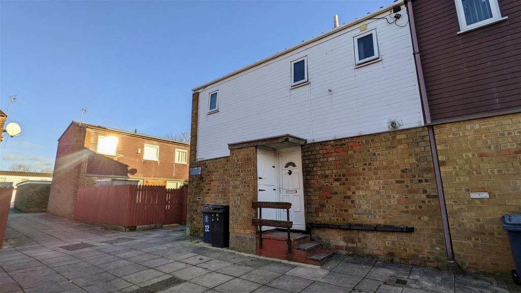 Fawcett, Skelmersdale WN8 3 bed end of terrace house for sale £90,000
