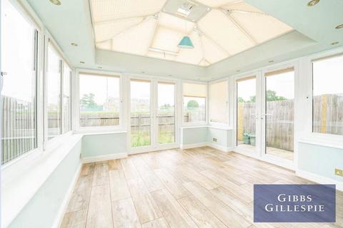 113 Varcoe Gardens, Hayes, UB3 2FJ