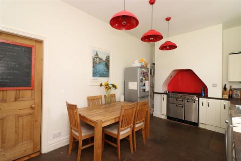 3 bedroom end of terrace house for sale, Aire View Terrace, Leeds, West Yorkshire, LS13