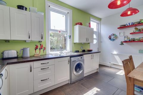 3 bedroom end of terrace house for sale, Aire View Terrace, Rodley, Leeds, West Yorkshire, LS13