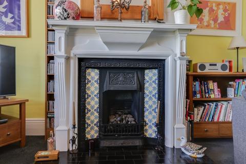 61 Aire View Terrace, Leeds, LS13 1DL