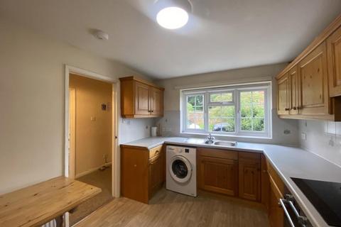 3 bedroom house to rent, 8 Englehurst Englefield Green