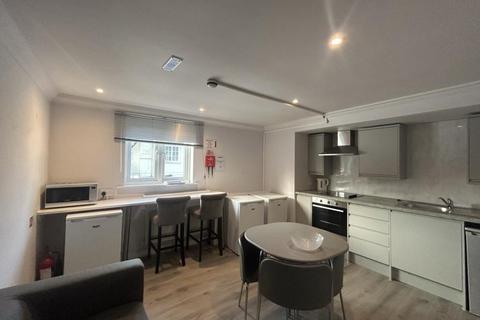 undefined, 3a St. Judes Road Englefield Green Egham