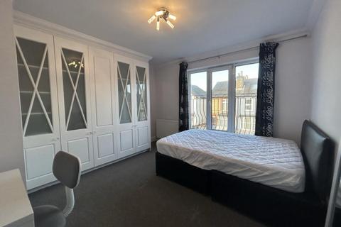 undefined, 3a St. Judes Road Englefield Green Egham