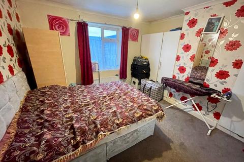 225 Connaught Road, Luton, LU4 8ET
