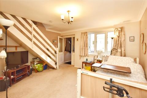 2 bedroom townhouse for sale, St. James Close, Glossop, Derbyshire, SK13