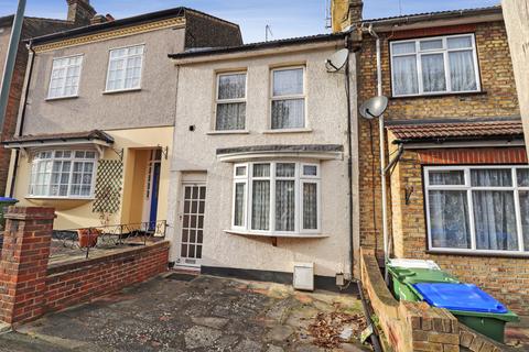 3 bedroom terraced house for sale, Kentish Road, Belvedere, DA17