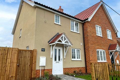 2 bedroom semi-detached house to rent, Old London Road, Copdock, Suffolk, IP8