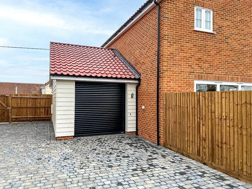 Garage &amp; Parking