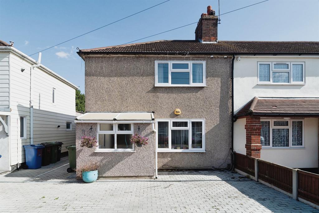 Scott Road, RM16 4 bed end of terrace house for sale £450,000