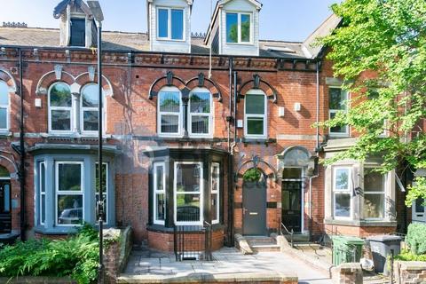 9 bedroom terraced house to rent, Regent Park Terrace, Leeds LS6
