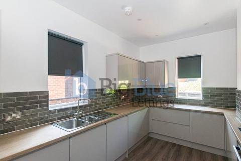 9 bedroom terraced house to rent, Regent Park Terrace, Leeds LS6
