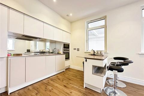 2 bedroom apartment for sale, Clarendon Avenue, Leamington Spa, Warwickshire