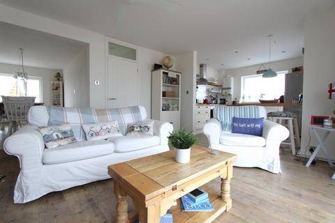1 bedroom flat for sale, The Marina, Deal, CT14
