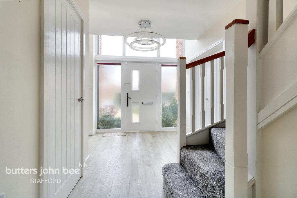 Fraser Drive, Uttoxeter 5 bed detached house for sale £500,000