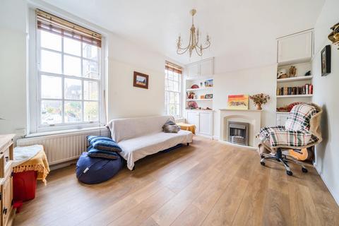 2 bedroom flat for sale, Riverside Gardens, Hammersmith