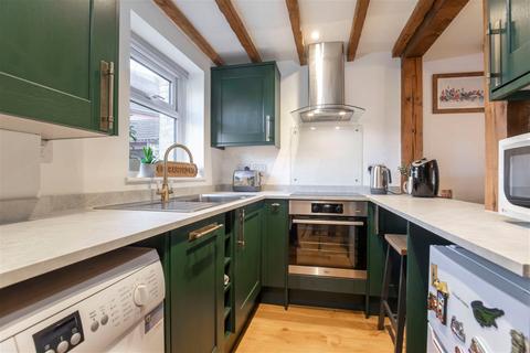 19 Bronte Close, Cheltenham, GL51 3NG